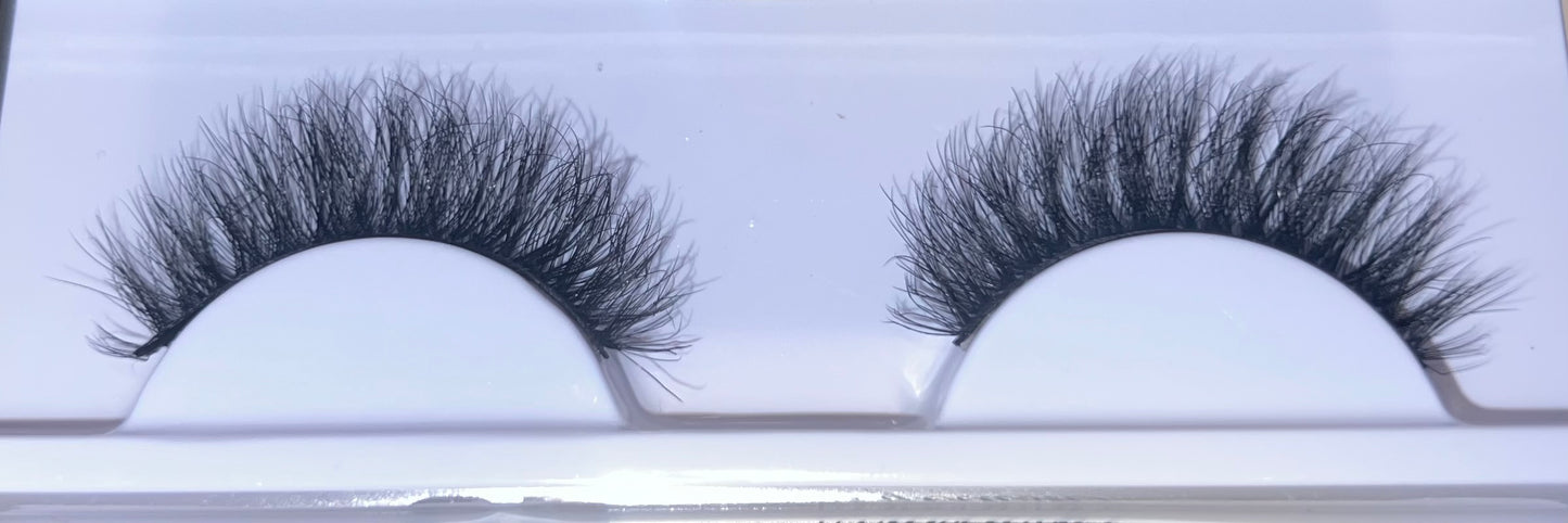 Fluffy lashes