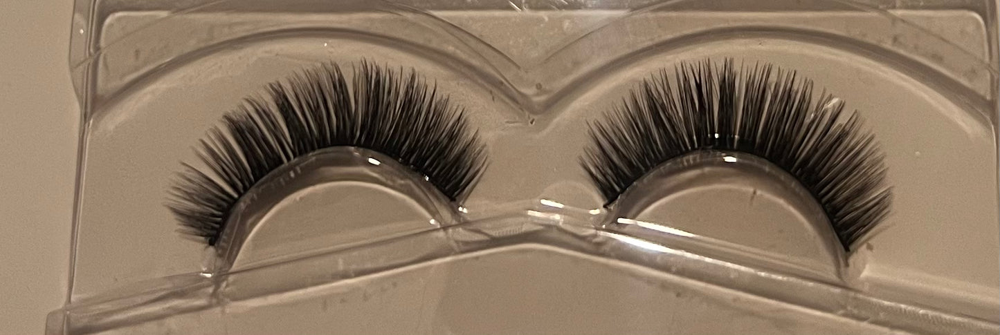 Natural lashes